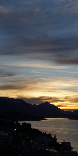 Atardecer desde el Balcon con vista al Nahuel Huapi